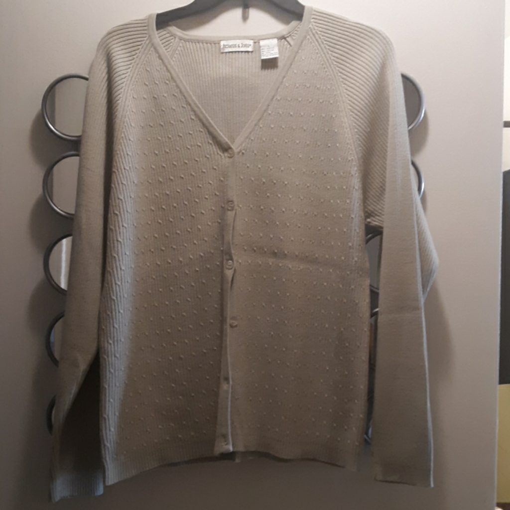 Richards  Jones Sweater